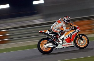 Marc Marquez takes pole in Qatar, even with a broken leg.